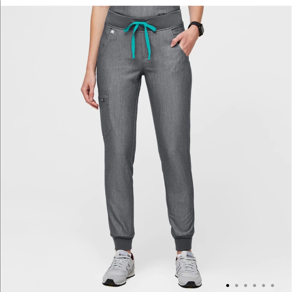 Wear Figs Scrub Zamora Jogger Pant- Size Small, Graphite